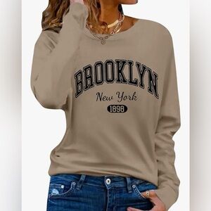 NWOT Brooklyn New York long sleeve t shirt women’s S small beige tee NY